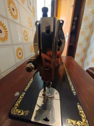 Máquina de coser Wertheim