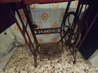 Máquina de coser Wertheim