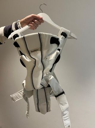 Mochila Portabebés BabyBjorn Blanca (regalo saco)