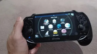 PSVITA con 128gb de juegos