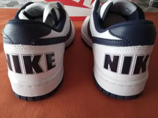 Zapatillas Nike Hombre Blancas y Azul Marino