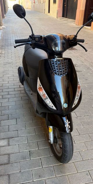 Piaggio Zip 50 Scooter Automática Negra