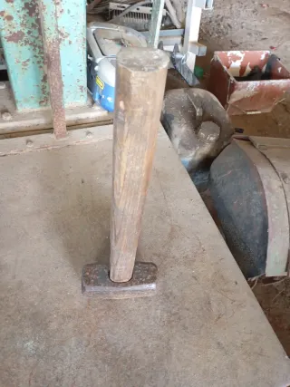 Mazo de herrero para trabajar