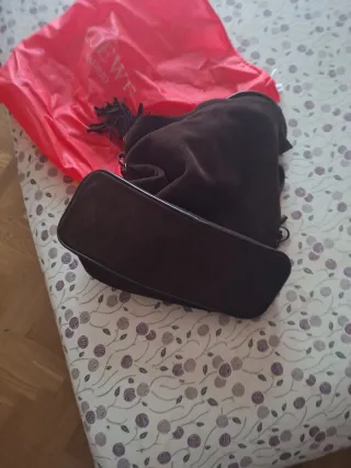 Bolso Loewe Marrón con detalles rojos