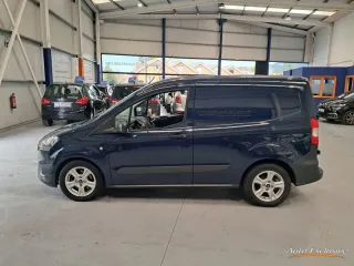 FORD TRANSIT COURIER TREND