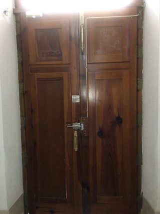 Puertas antiguas portal exterior madera sin marco