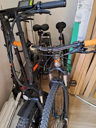 Bicicleta de Montaña Gris y Naranja Superfly 29