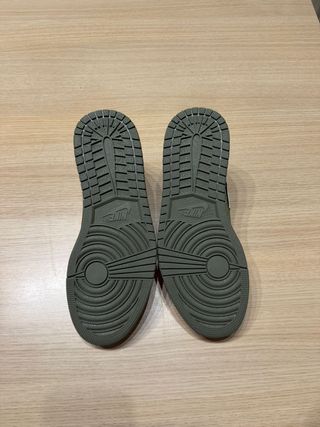 Jordan x Travis Scott Scarpe