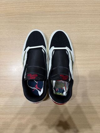 Jordan x Travis Scott Scarpe