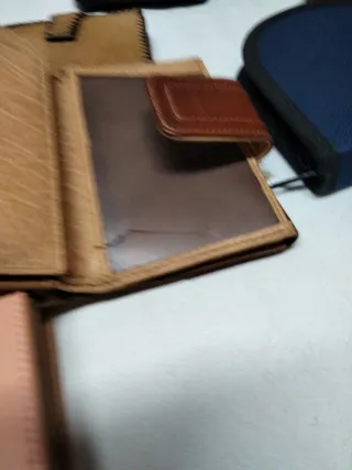 Lote de 3 billeteras por 2€