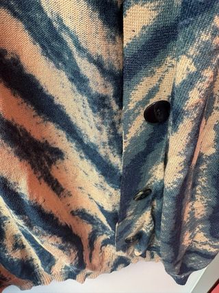 Chaqueta Zara Tie-Dye Azul y Beige Talla M