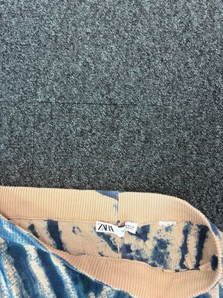 Chaqueta Zara Tie-Dye Azul y Beige Talla M