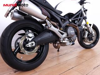 DUCATI MONSTER 696 ABS