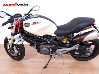 DUCATI MONSTER 696 ABS