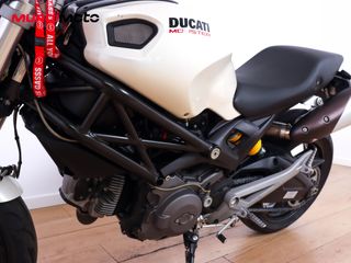 DUCATI MONSTER 696 ABS