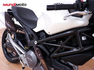 DUCATI MONSTER 696 ABS