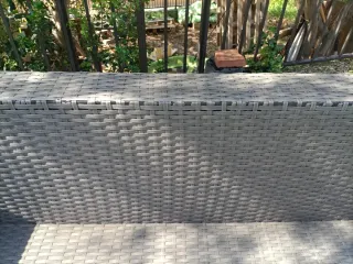 Sofá de exterior gris ratán