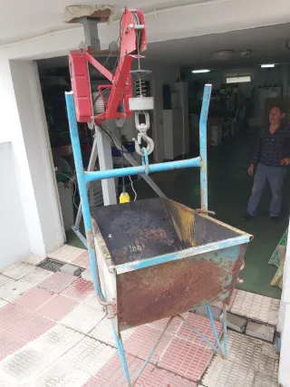 Maquinillo elevador Wiskers construcción