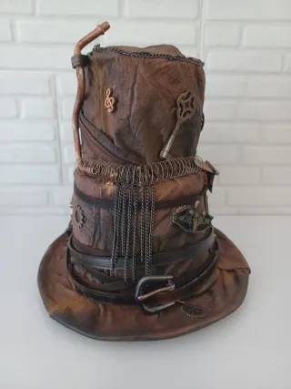 Sombrero Steampunk con Reloj