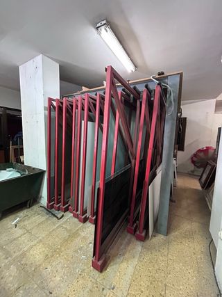 Liquidación de materiales y herramientas