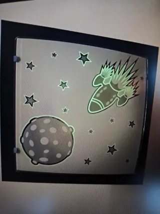 Lámpara infantil cohete, planeta y estrellas