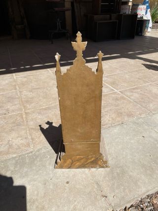 Figura religiosa antigua