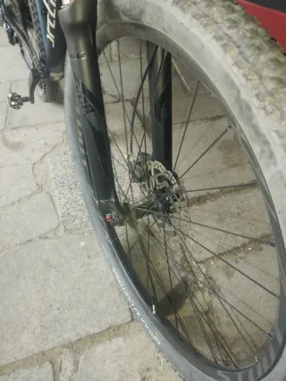 Bicicleta MTB Specialized