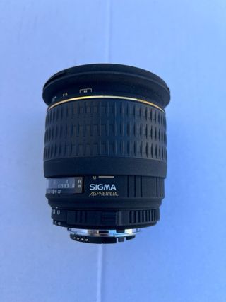 Objetivo Sigma 24mm f/1.8 EX DG Macro + Filtro