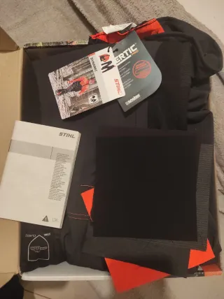 Pantalón STIHL Negro y Naranja