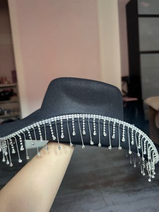 Sombrero de fiesta con pedrería