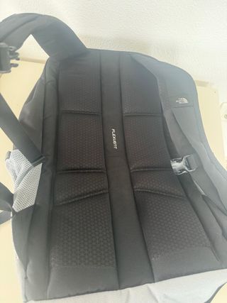 Mochila The North Face Crestone Gris