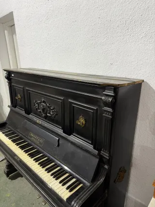 Piano HOOFF & CO BERLIN