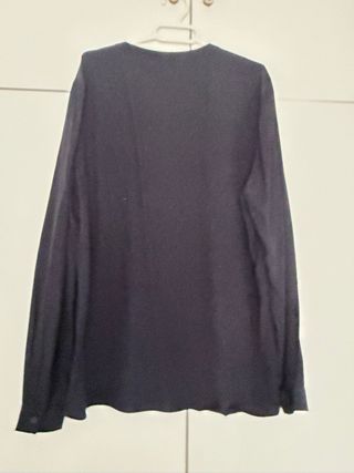 Camisa Tommy Hilfiger azul marino escote pico