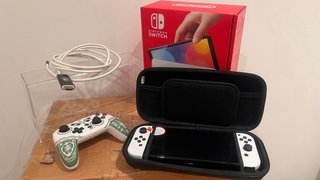 Nintendo Switch OLED + accesorios