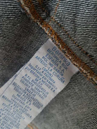 Blusão de ganga Bershka com capuz