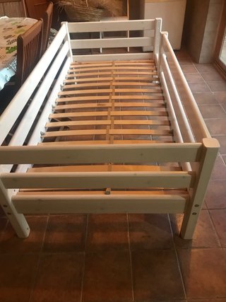 Cama infantil Flexa con barrera