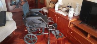 Silla de ruedas plegable