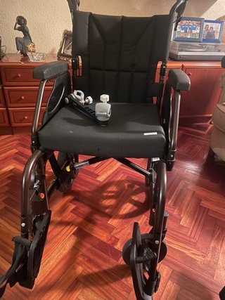 Silla de ruedas plegable