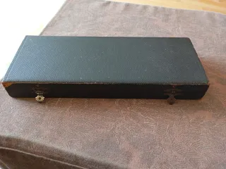 Antiguos utensilios repostería con caja