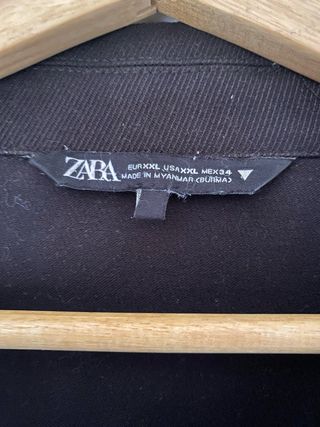 Chaqueta Zara Negra Bolsillos