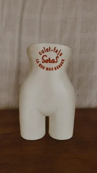 Maniquí Soras antiguo faja/culotte