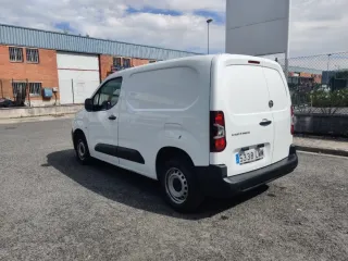 Peugeot Partner 2021