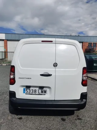 Peugeot Partner 2021