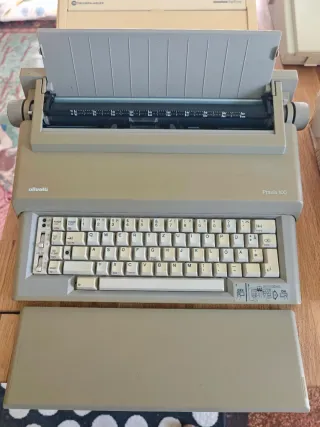 Máquinas de escribir eléctricas (Lote 4)