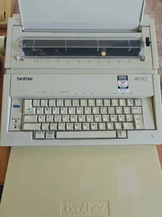 Máquinas de escribir eléctricas (Lote 4)