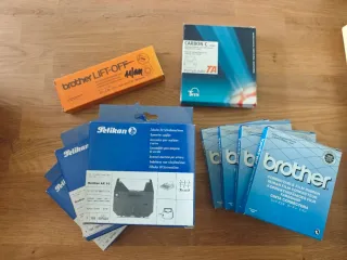 Máquinas de escribir eléctricas (Lote 4)