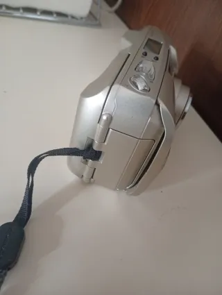 Olympus mju III 80 Cámara Compacta Plata