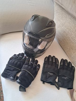 Casco Integral L + 2 pares guantes moto