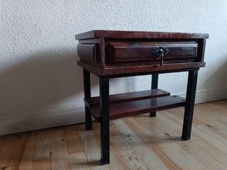 Mesita de noche para restaurar