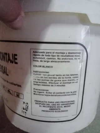 Pasta montaje universal para ruedas de todo tipo.